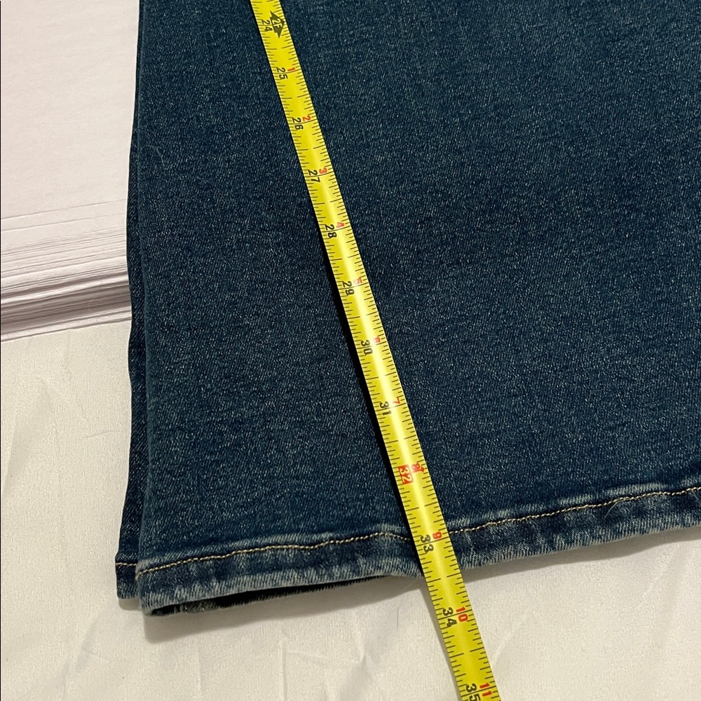 NWTS LEE HIGH-RISE EVER FIT FLARE JEANS (M) - Picture 11 of 14
